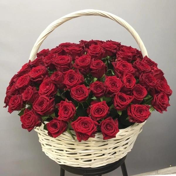 Корзина с 115 розами артикул букета  253287